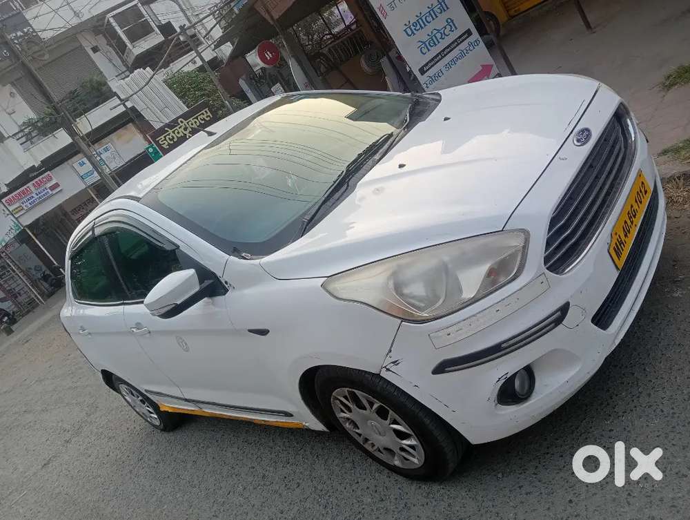 Ford Aspire Titanium Blu 2017