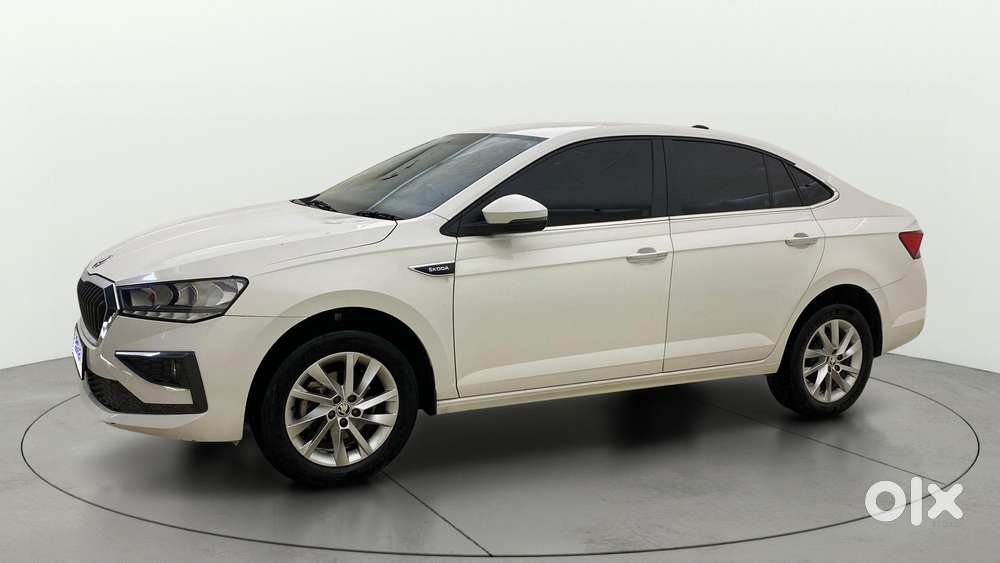 Skoda Slavia 1.0 Ambition Tsi At, 2023, Petrol