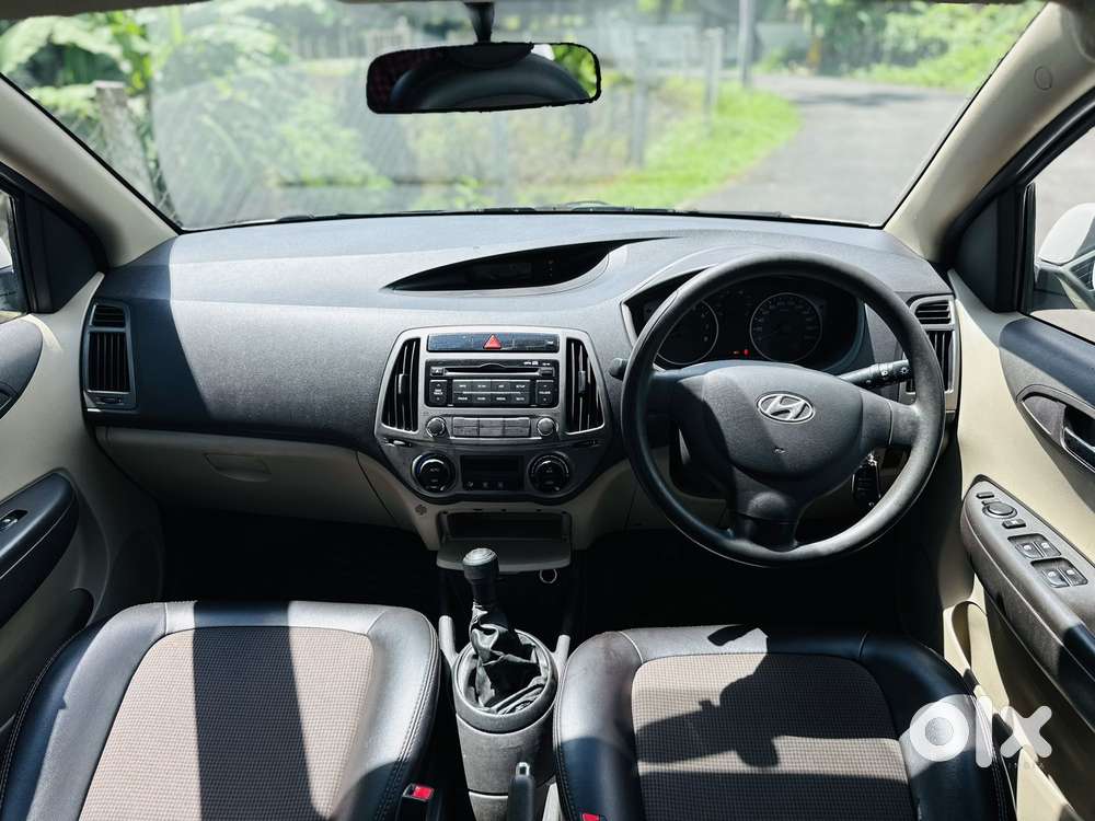 Hyundai I20 Sportz 1.2 Bs-iv, 2014, Petrol