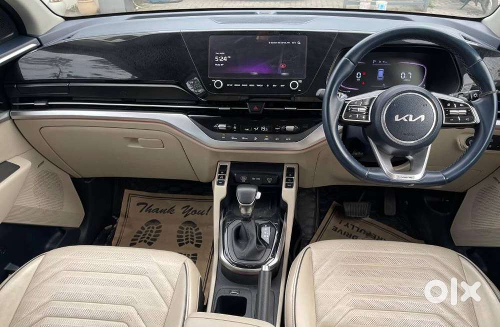 Kia Carens Luxury (o)1.5 Diesel At 7 Str, 2023, Diesel