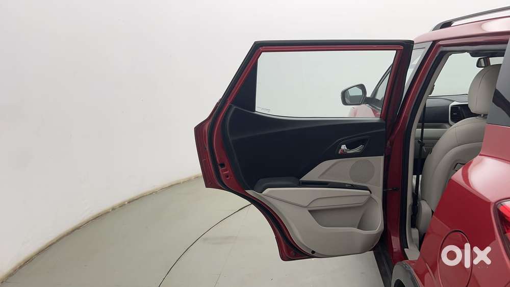 Mahindra Xuv300 W8 Option, 2019, Petrol
