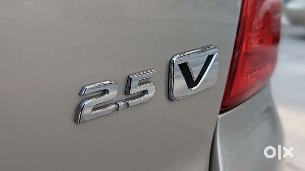 Toyota Innova 2.5 Vx 2013