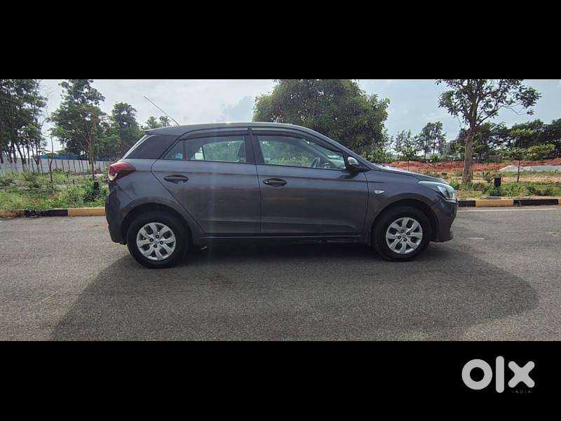 Hyundai I20 Magna At 1.4, 2016, Petrol