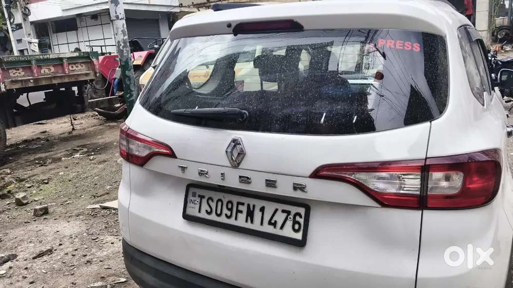 Renault Triber Rxz 2020 Petrol Automatic