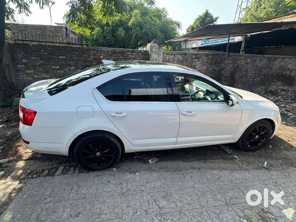 Skoda Octavia 2016 Petrol Well Maintained