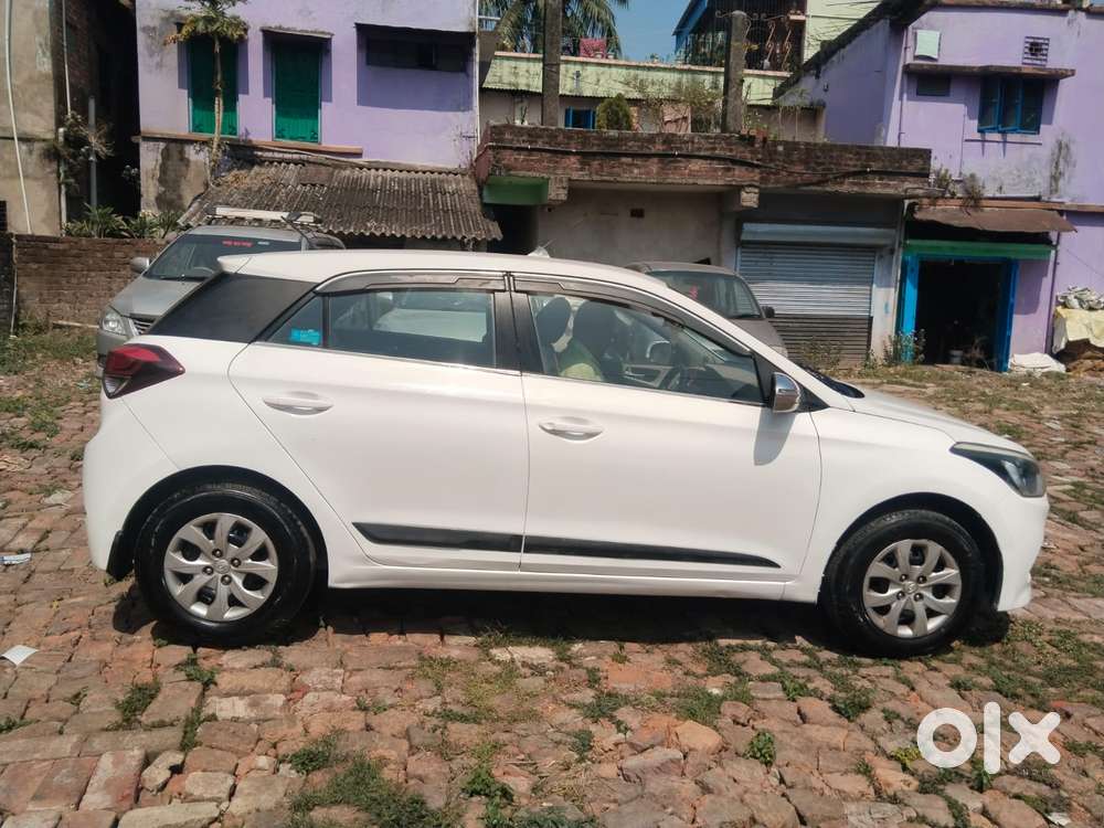 Hyundai I20 Sportz 1.2 Bs-iv, 2015, Petrol
