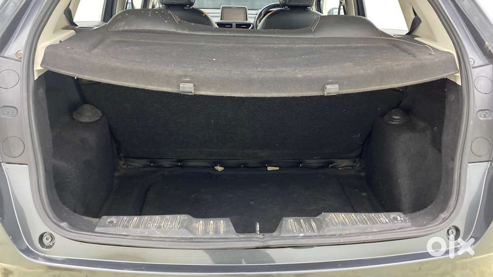 Tata Altroz 1.2 Xm Plus, 2021, Petrol