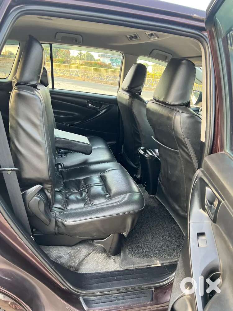 Toyota Innova Crysta 2019