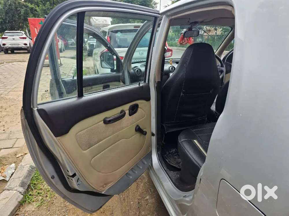 Urgent Selling Hyundai Santro Cng/ Petrol Both