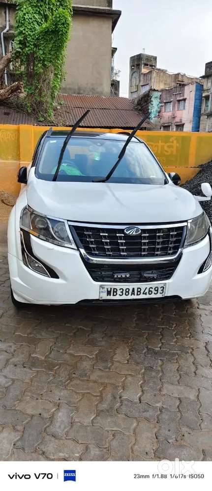 Mahindra Xuv500 2013 With Sunroof Urgent Sell
