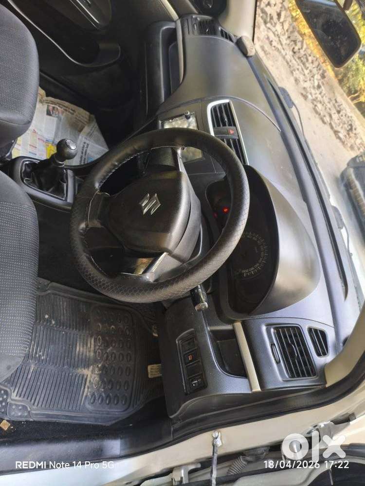 Maruti Suzuki Swift Lxi Option, 2015, Petrol