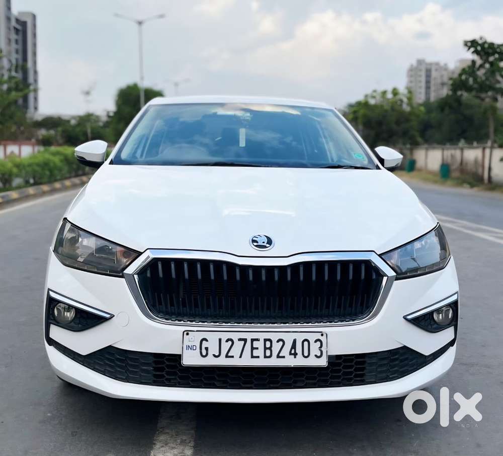 Skoda Slavia 1.0 Ambition Tsi, 2022, Petrol
