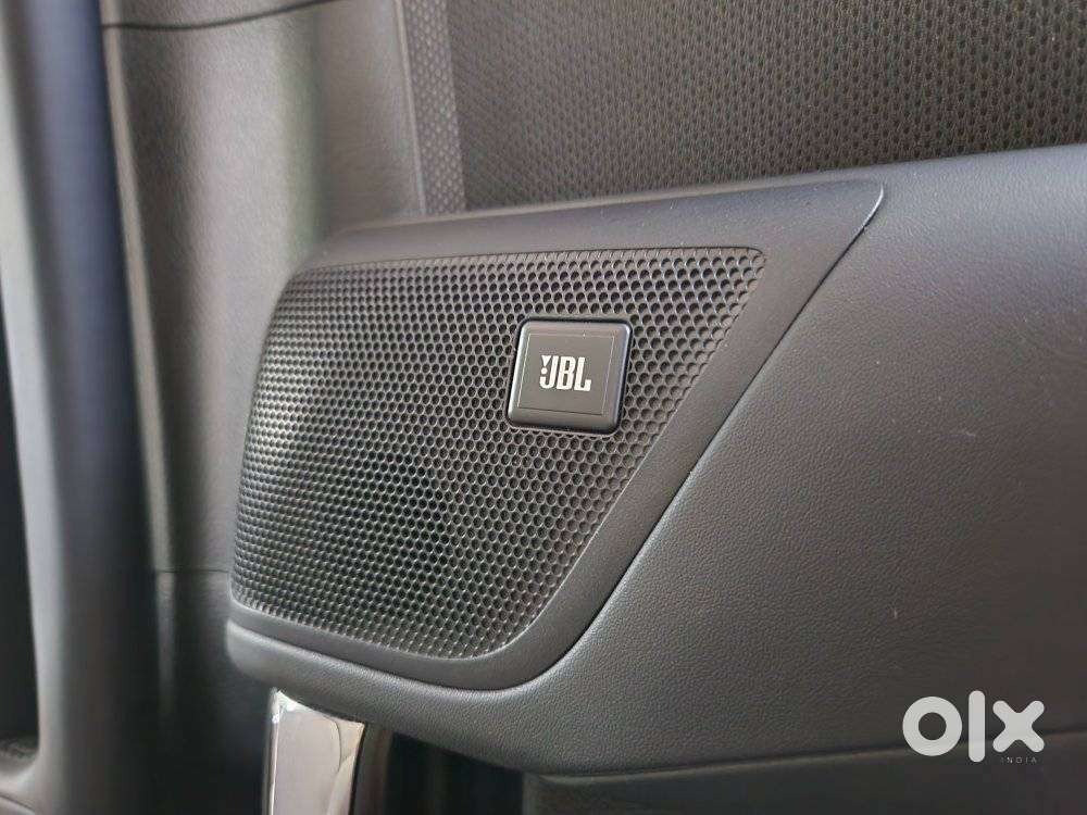 Toyota Vellfire 2.5 Executive Lounge, 2020, Petrol