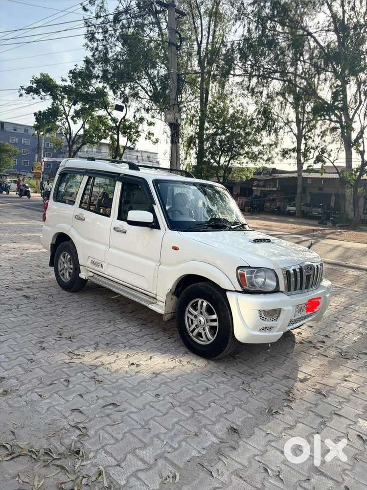 Mahindra Scorpio Vlx 2013 Diesel Well Maintained