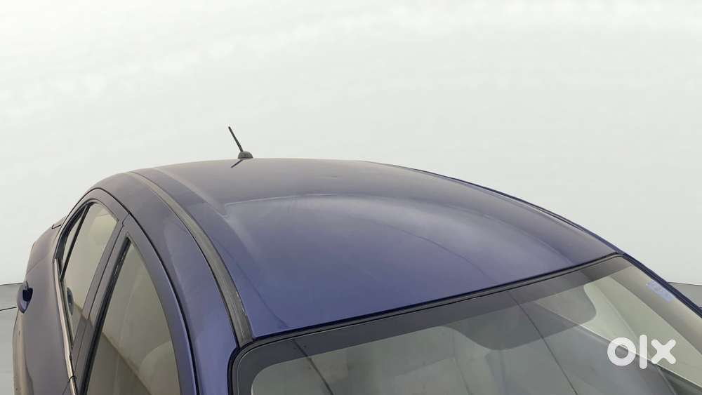 Maruti Suzuki Swift Dzire Zxi + Amt, 2017, Petrol