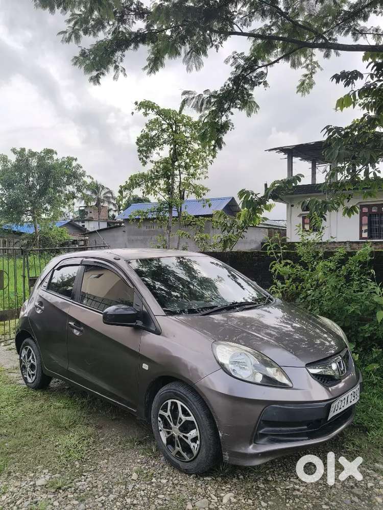 Honda Brio Mt Petrol 2nd Owner 2012