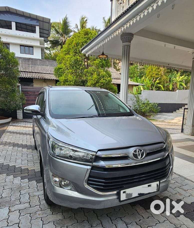 Toyota Innova Crysta 2.4 Gx Mt, 2017, Diesel