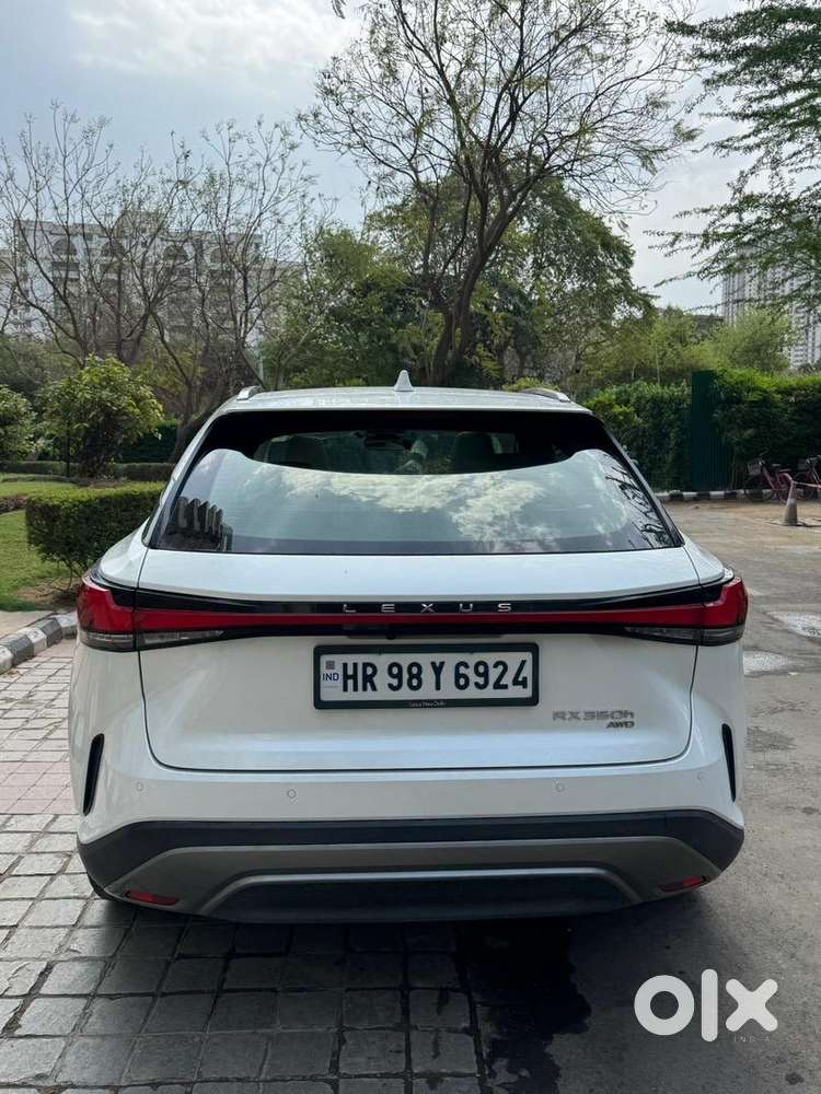 Oct 2025 Registered (cbu Model) Luxury Trim Hybrid Awd