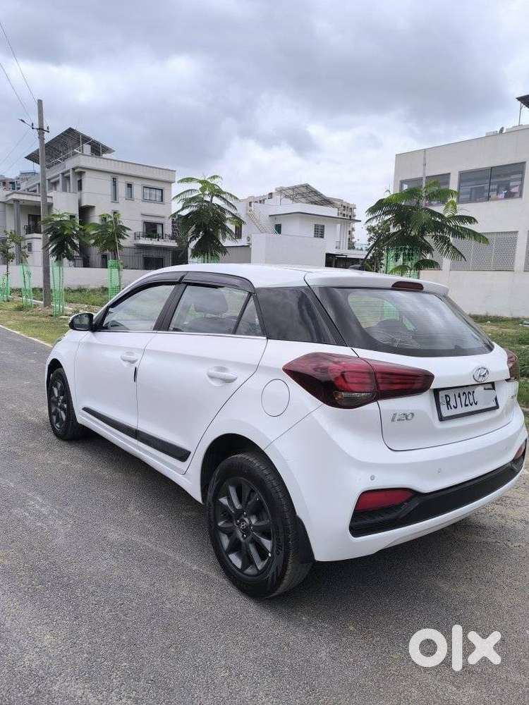 Hyundai Elite I20 Sportz (o) 1.2, 2020, Petrol