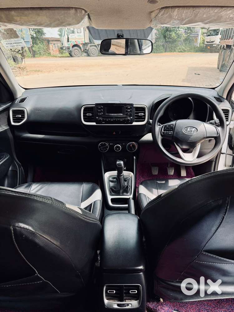 Hyundai Venue Petrol 2021