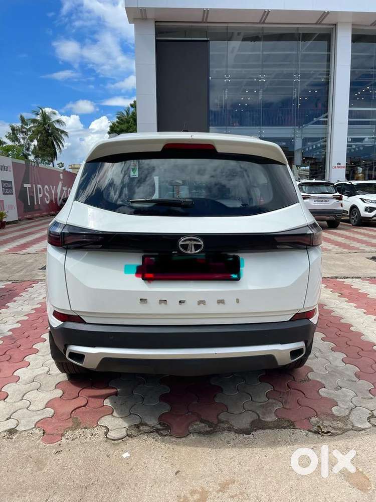Tata Safari 2023 Diesel 26000 Km Driven Automatic