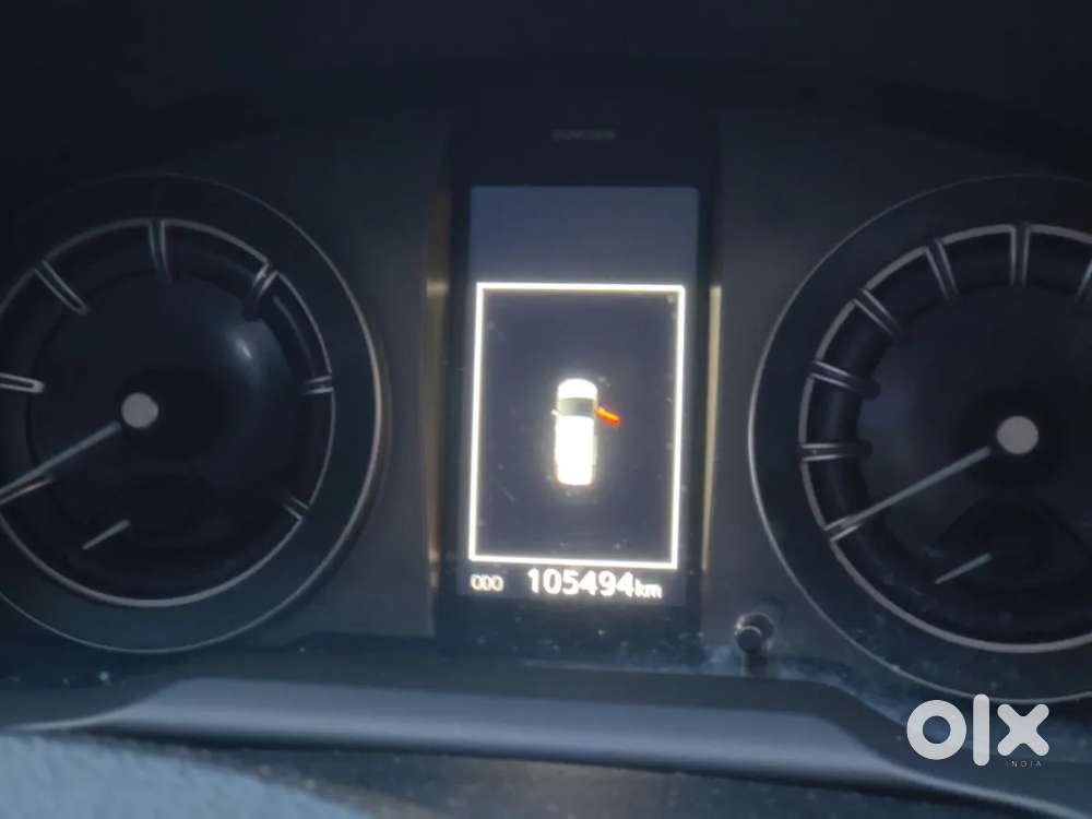 Toyota Innova Crysta 2.4 V 7 Str, 2017, Diesel