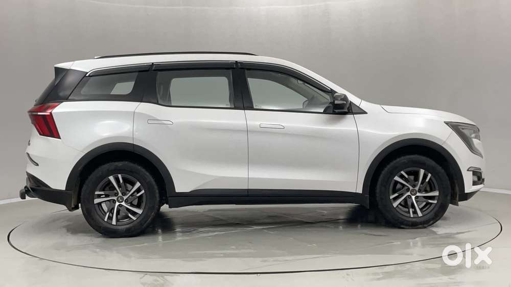 Mahindra Xuv700 2.2 Ax 5 Diesel At 7 Str, 2023, Diesel