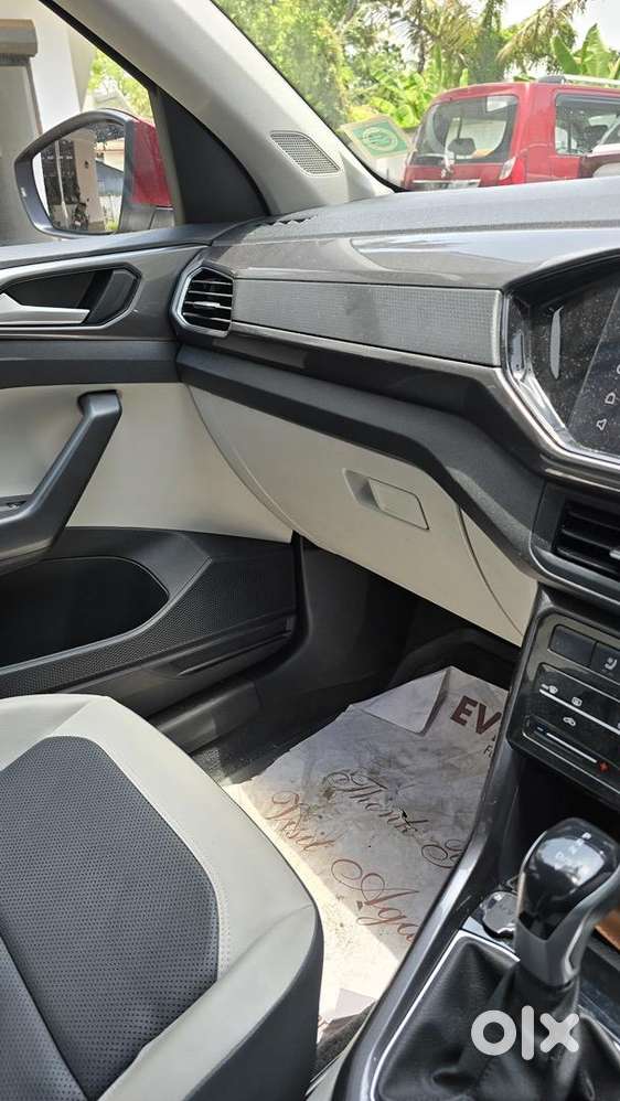 Volkswagen Taigun 1.0 Tsi At  Cherry Red  Single Owner  Low Km