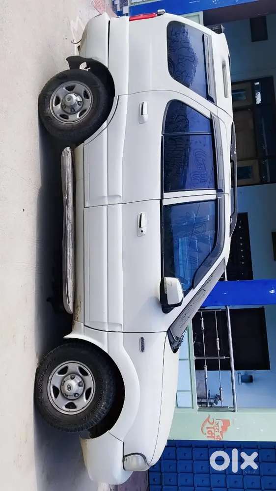 Tata Safari Dicor 2012