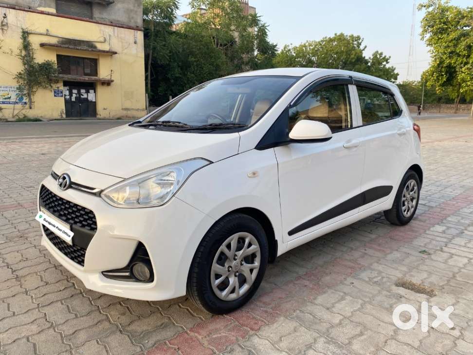 Hyundai Grand I10 Crdi Sportz, 2017, Petrol