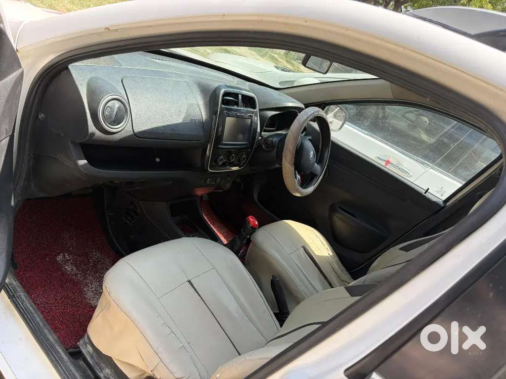 Kwid 1.0 Rxt Special Top Model All Best Condition Tyre Alloy Wheel