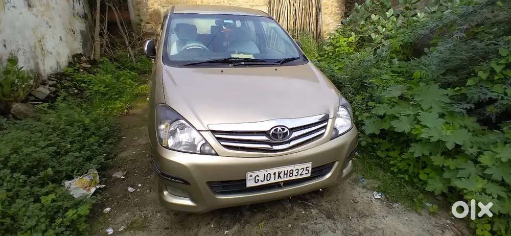 Toyota Innova 2011 Diesel Well Maintained