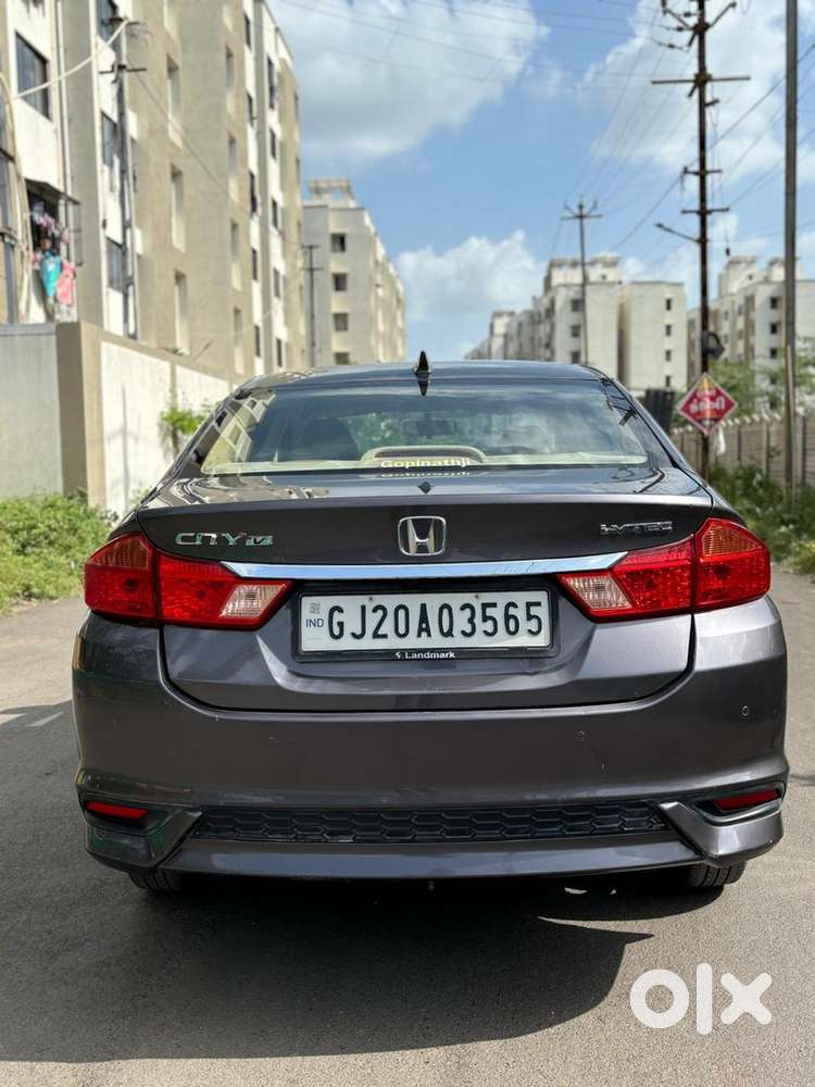 Honda City 2022 Cng & Hybrids 82000 Km Driven