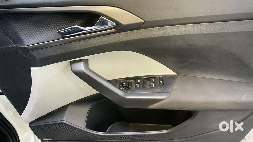 Skoda Kushaq 1.0 Tsi Ambition, 2022, Petrol