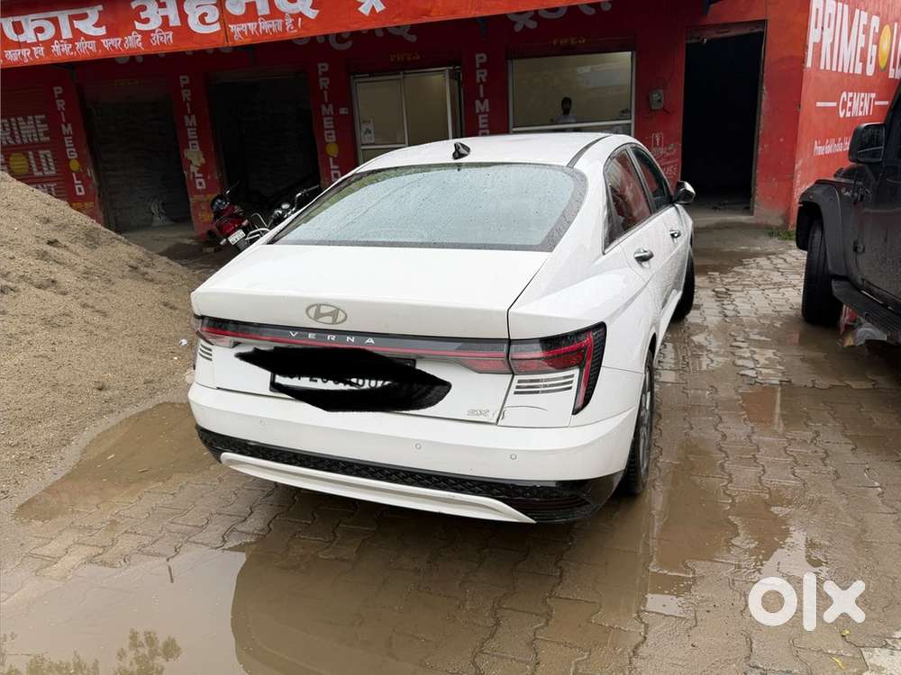 Hyundai Verna 1.5 Petrol 2024