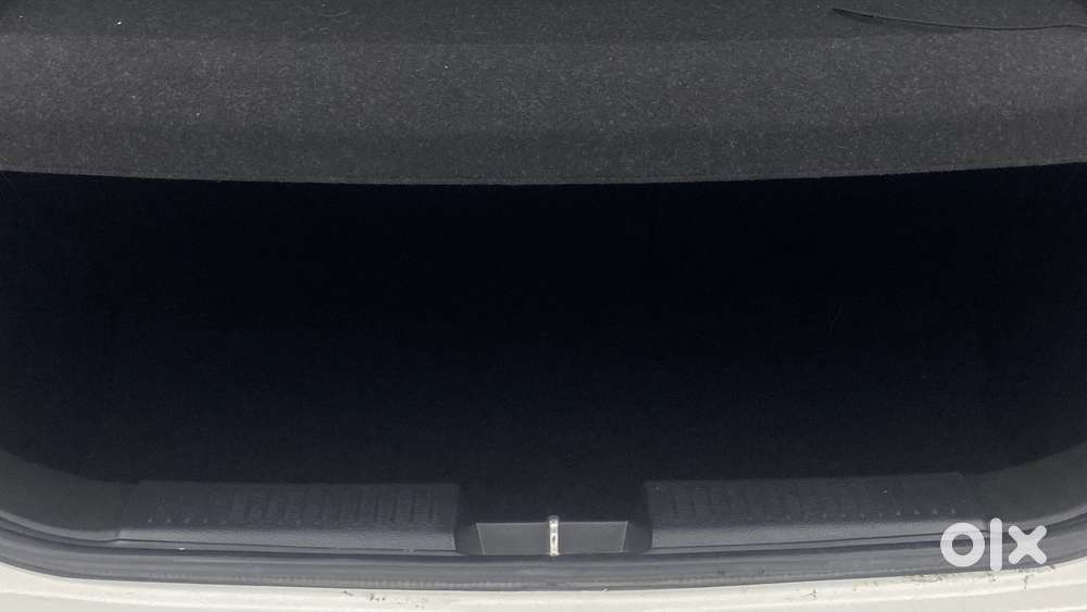 Toyota Glanza 1.2 V Amt, 2025, Petrol