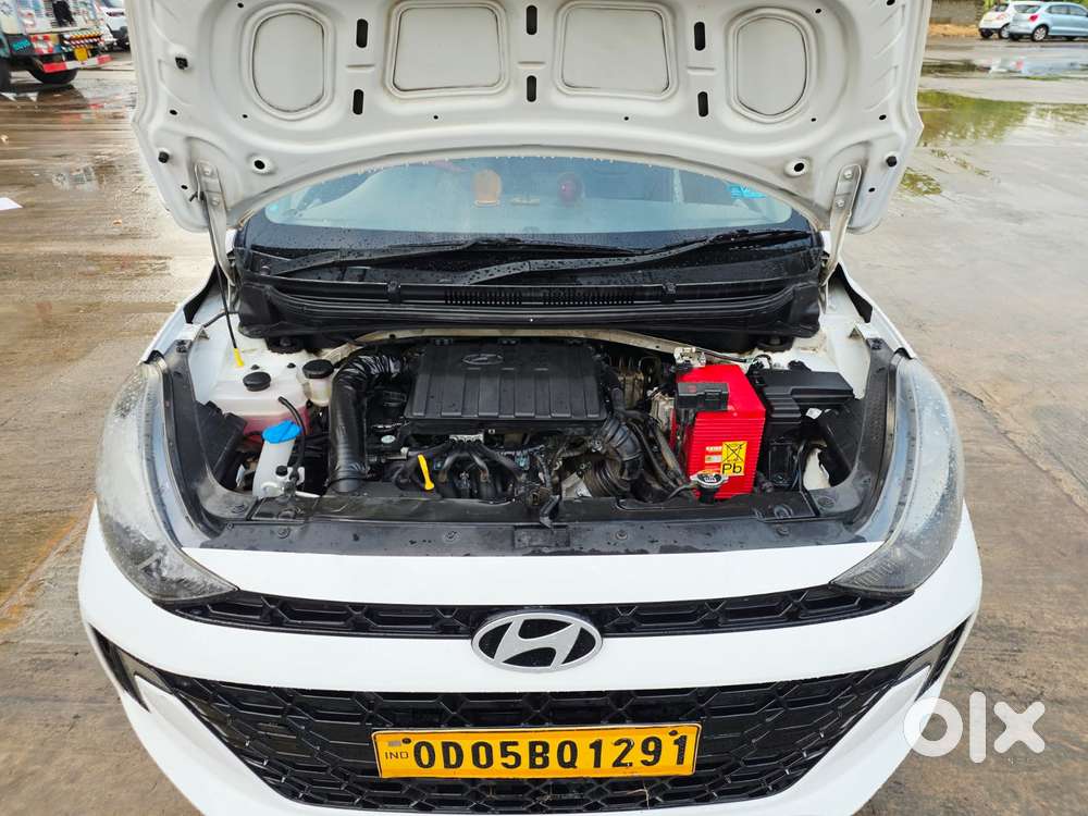 Hyundai Aura 1.0 Sx Plus Petrol, 2024, Cng & Hybrids