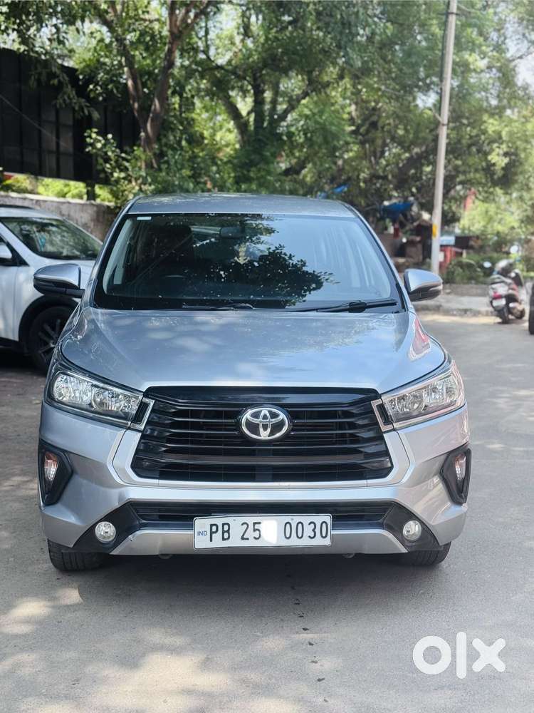 Toyota Innova Crysta [2020-ongoing] 2.7 Gx Mt 7 Str, 2022, Diesel