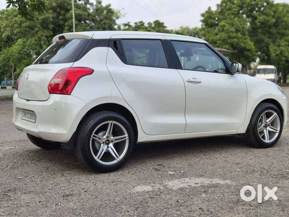 Maruti Suzuki Swift Vxi + Manual, 2021, Petrol