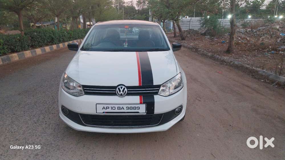 Volkswagen Vento 2010-2013 Petrol Highline, 2012, Petrol
