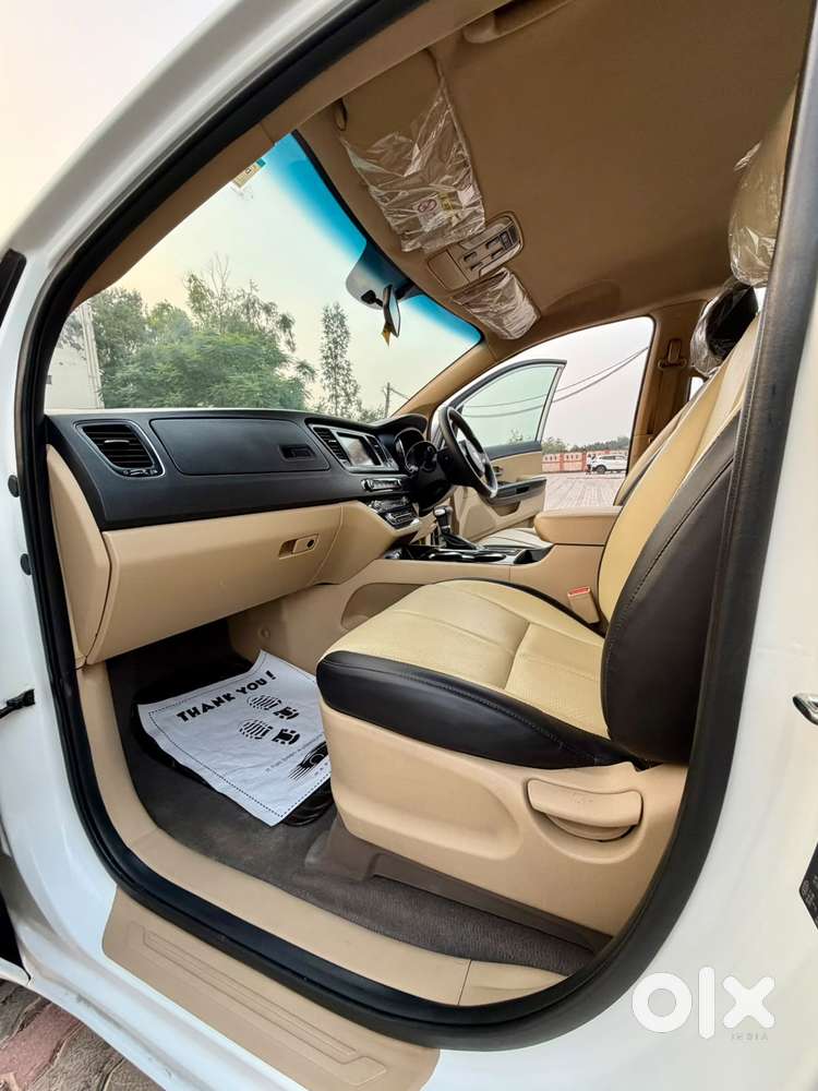 Kia Carnival Premium, 2021, Diesel