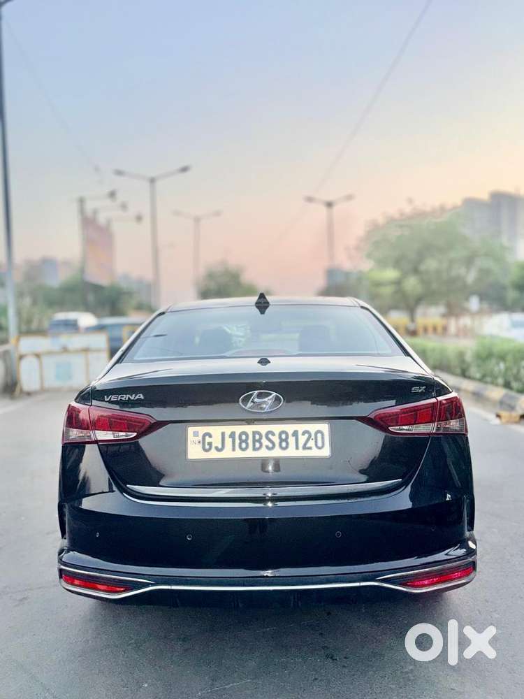 Hyundai Verna 1.5 Sx Ivt, 2023, Petrol