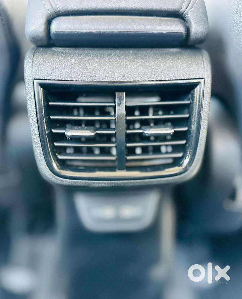 Volkswagen Virtus Topline 1.0 Tsi At (electric Seats), 2024, Petrol