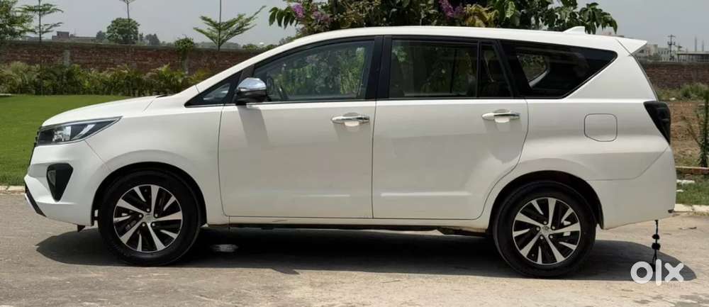 Toyota Innova Crysta [2020-ongoing] 2.4 Gx 7 Str, 2018, Diesel