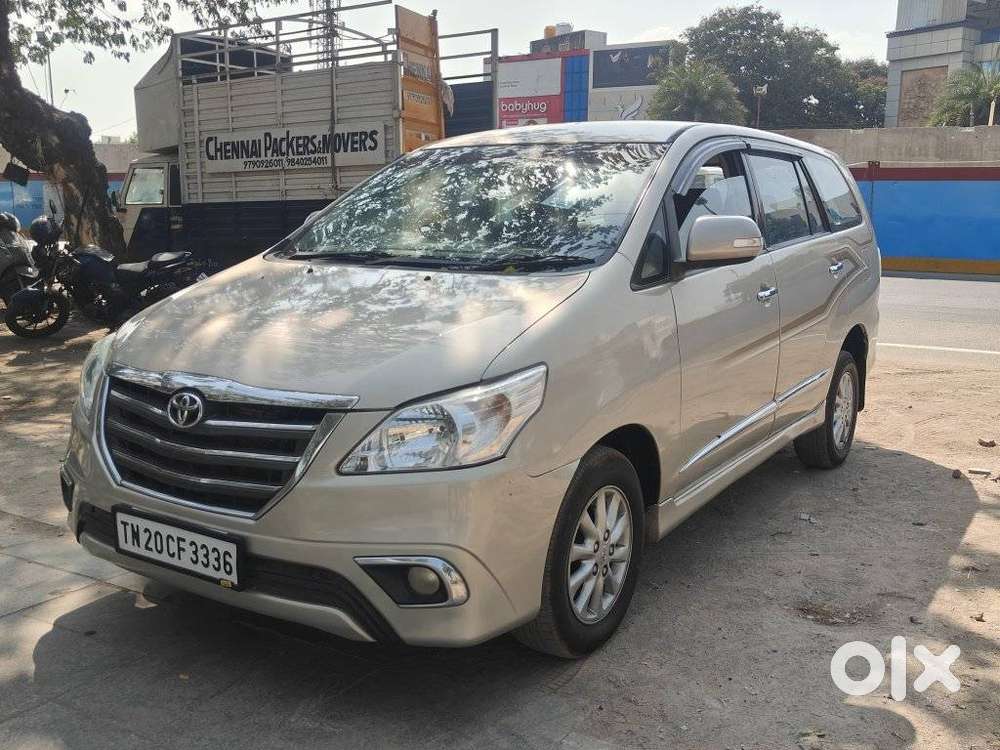 Toyota Innova 2.0 Vx (petrol) 8 Seater Bs Iv, 2014, Diesel