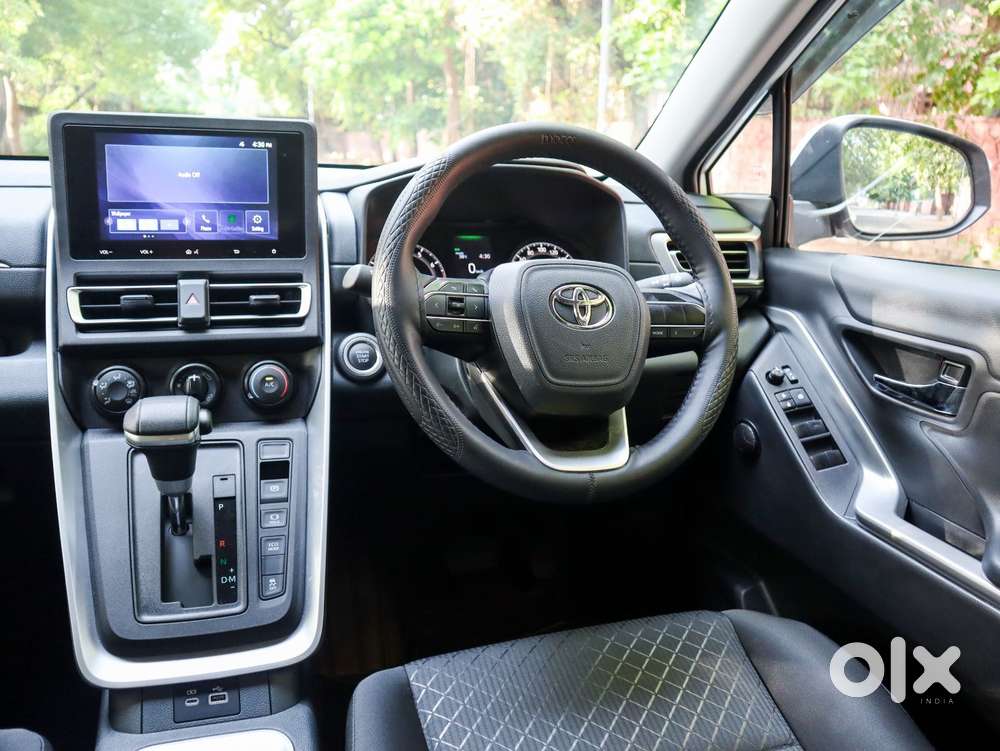 Toyota Innova Hycross 2.0 Gx 7 Str, 2026, Petrol