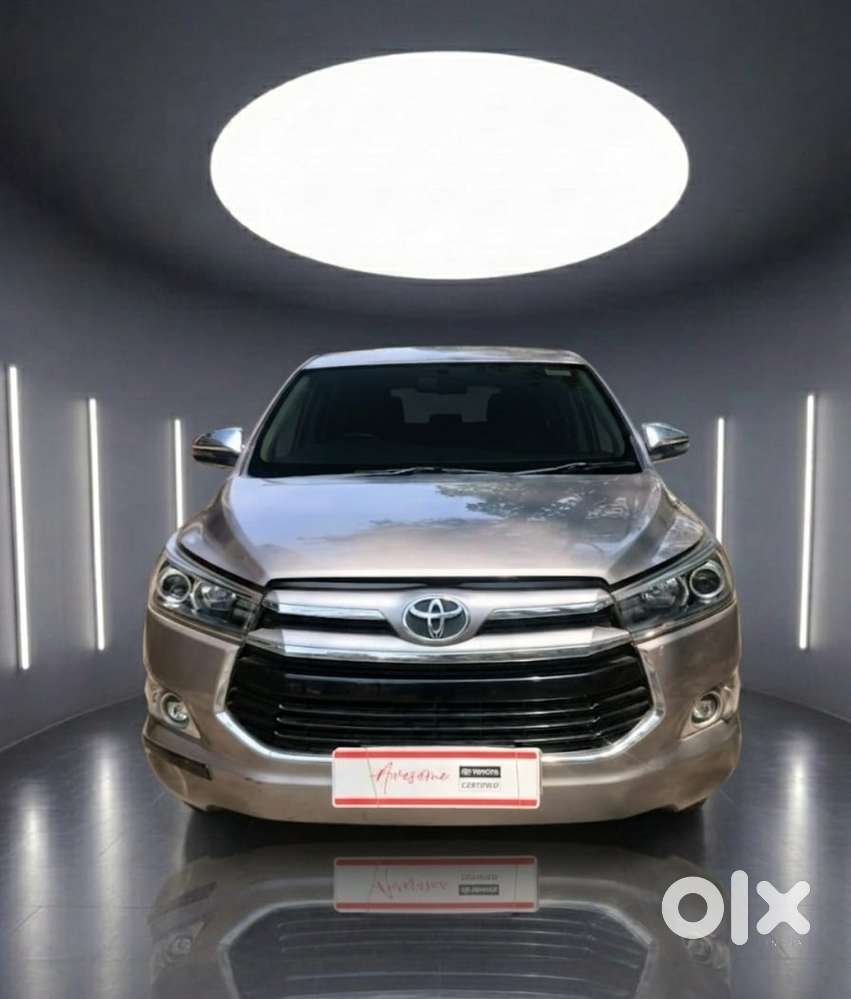 Toyota Innova Crysta 2.4 V 8 Str, 2017, Diesel