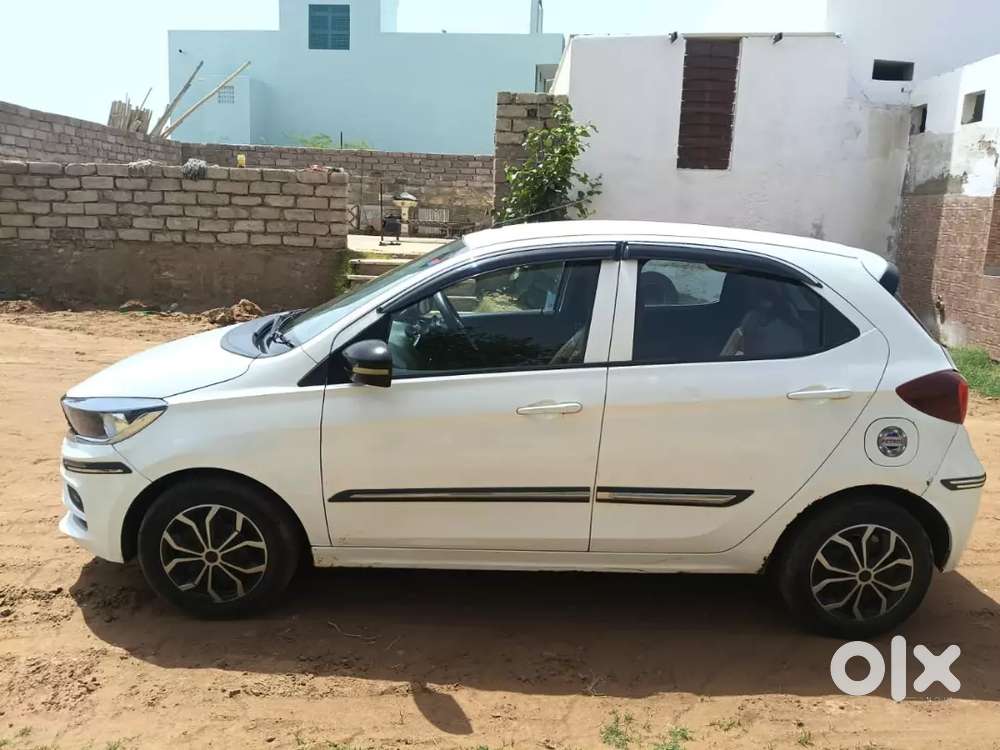 गाड़ी एक नंबर है