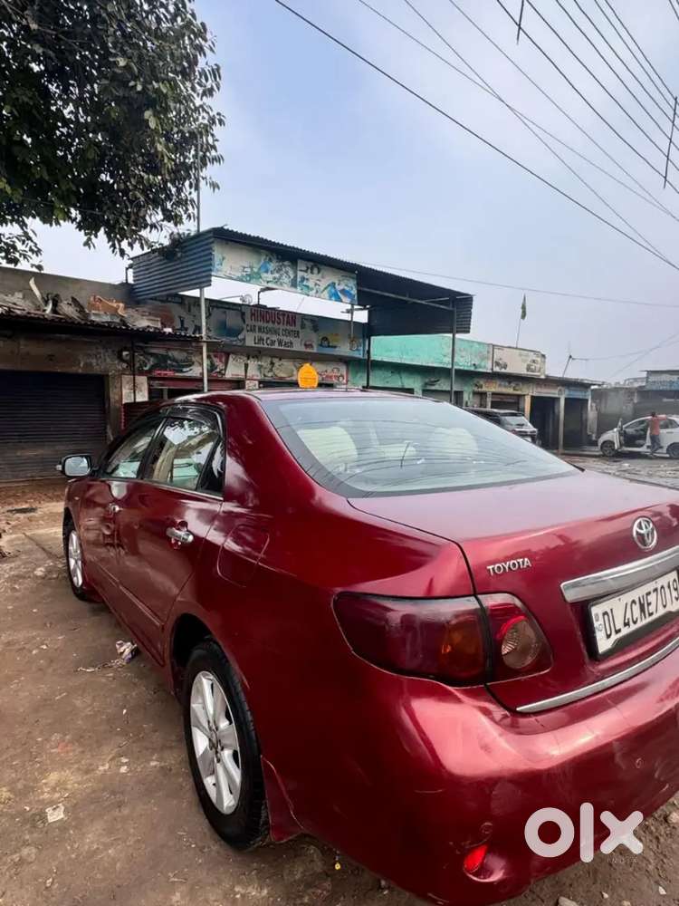 Toyota Corolla Altis 2011 Petrol Well Maintained