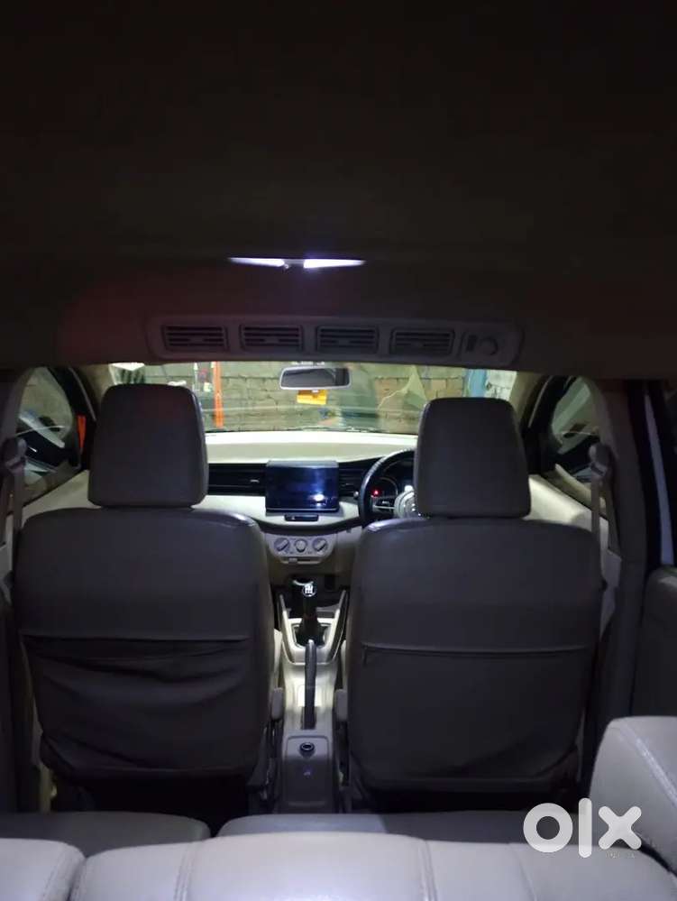 Maruti Suzuki Ertiga Vxi 2025